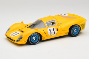 Ferrari 330 P4 #11 Yellow Spa-Francorchamps 1967 Eagles Race 1:18 38007-Y1 Diecast