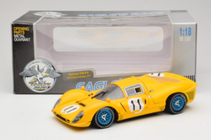 Ferrari 330 P4 #11 Yellow Spa-Francorchamps 1967 Eagles Race 1:18 38007-Y1 Diecast — photo 8 of 8
