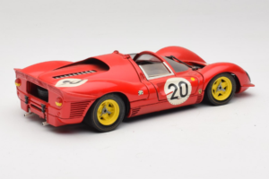 Ferrari 330 P4 #20 Red 1967 Revell 1:18 48822-P1 Diecast — photo 3 of 8
