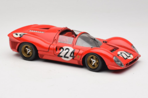 Ferrari 330 P4 #224 Red 1967 Revell 1:18 48825-P2 Diecast — photo 5 of 7