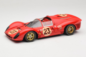 Ferrari 330 P4 #23 L. Bandini / C. Amon 24 Hours of Daytona Winner 1967 Revell 1:18 48833 Diecast