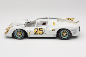 Ferrari 330 P4 #25 White Revell 1:18 48845 Diecast — photo 4 of 8