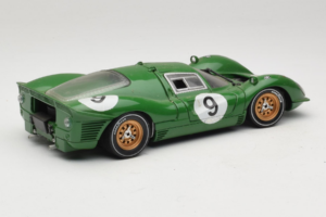 Ferrari 330 P4 #9 Green Spa-Francorchamps 1967 Eagles Race 1:18 41007 Diecast — photo 3 of 8