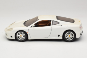 Ferrari 360 Modena White Bburago 1:18 3368-W1 Diecast — photo 4 of 8