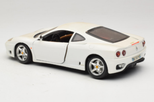 Ferrari 360 Modena White Bburago 1:18 3368-W1 Diecast — photo 7 of 8