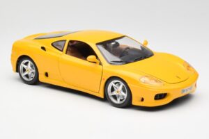 Ferrari 360 Modena Yellow Bburago 1:18 3368 Diecast — photo 6 of 8