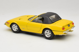 Ferrari 365 GTS/4 Daytona Cabriolet Yellow Techno Giodi 1:18 740028 Diecast — photo 7 of 8