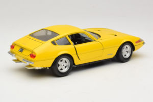 Ferrari 365 GTB/4 Daytona Yellow Techno Giodi 1:18 40011-Y1 Diecast — photo 2 of 7