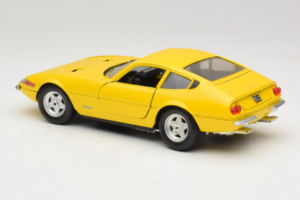 Ferrari 365 GTB/4 Daytona Yellow Techno Giodi 1:18 40011-Y1 Diecast — photo 6 of 7
