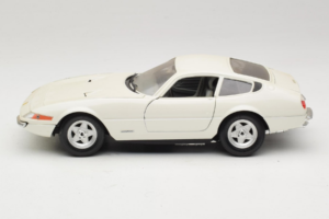 Ferrari 365 GTB/4 Daytona Berlina White Techno Giodi 1:18 74007 Diecast — photo 4 of 8