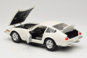 Ferrari 365 GTB/4 Daytona Berlina White Techno Giodi 1:18 74007 Diecast — photo 5 of 8