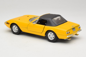 Ferrari 365 GTS Yellow With Black Roof Solido 1:18 8018 Diecast — photo 7 of 8