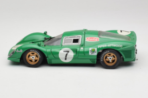 Ferrari 412P #7 Green 24 Hours of Daytona 1967 Eagles Race 1:18 37000 Diecast — photo 4 of 8