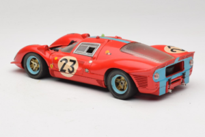 Ferrari 412P #23 W. Mairesse / J. Beurlys Le Mans 1967 Red Revell 1:18 48826 Diecast — photo 7 of 8