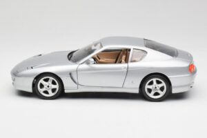 Ferrari 456 GT Silver Bburago 1:18 3036-M2 Diecast — photo 4 of 8