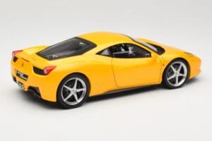 Ferrari 458 Italia Yellow Hot Wheels 1:18 P9894 Diecast — photo 3 of 8