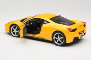 Ferrari 458 Italia Yellow Hot Wheels 1:18 P9894 Diecast — photo 5 of 8