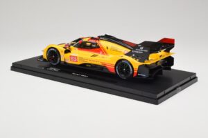 Ferrari 499P Hypercar AF Corse #83 R. Kubica / Y. Ye / R. Shwartzman 24 Hours of Le Mans 2024 Bburago 1:18 18-16313-83-VET Di — photo 7 of 9