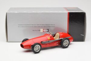 Ferrari 500 F2 #1 A. Ascari F1 Double World Champion 1952-1953 CMC 1:18 M-056 Diecast — photo 6 of 6