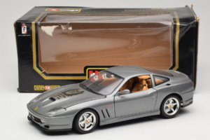 Ferrari 550 Maranello 25 Jahre Ferrari Model Club Silver 2nd Version Bburago 1:18 3064-S1 Diecast — photo 8 of 8