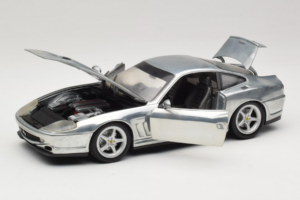 Ferrari 550 Maranello Chrome Silver Hot Wheels 1:18 25740 Diecast — photo 2 of 8