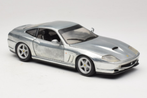 Ferrari 550 Maranello Chrome Silver Hot Wheels 1:18 25740 Diecast — photo 6 of 8