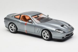 Ferrari 550 Maranello Grey Metallic Maisto 1:18 4839 Diecast — photo 4 of 6