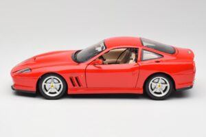 Ferrari 550 Maranello Red Bburago 1:18 3064 Diecast — photo 4 of 8
