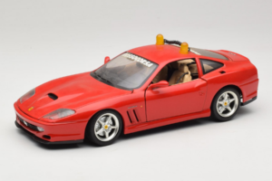 Ferrari 550 Maranello Safety Car Rosso Corsa Bburago 1:18 3064-P1 Diecast