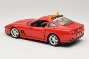 Ferrari 550 Maranello Safety Car Rosso Corsa Bburago 1:18 3064-P1 Diecast — photo 7 of 8
