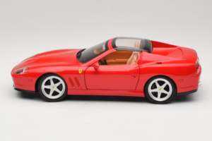 Ferrari 575M Superamerica Red Hot Wheels 1:18 J2858 Diecast — photo 4 of 8