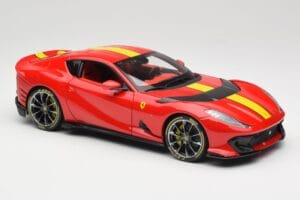 Ferrari 812 Competizione Rosso Corsa With Yellow Stripes Bburago 1:18 18-16915 Diecast — photo 6 of 8