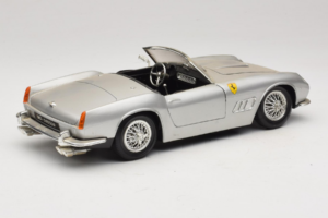 Ferrari California Cabriolet Silver Tonka 1:18 01109-S1 Diecast — photo 3 of 8