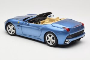 Ferrari California Light Blue Hot Wheels 1:18 N2043 Diecast — photo 7 of 8