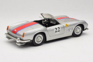 Ferrari California #22 Silver Red Stripe 1966 Tonka 1:18 01109-S2 Diecast — photo 3 of 8