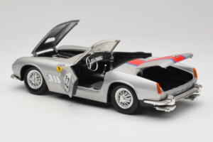 Ferrari California #22 Silver Red Stripe 1966 Tonka 1:18 01109-S2 Diecast — photo 5 of 8