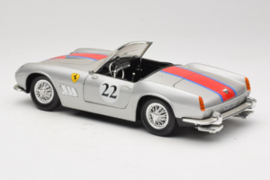 Ferrari California #22 Silver Red Stripe 1966 Tonka 1:18 01109-S2 Diecast — photo 7 of 8