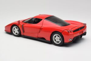 Ferrari Enzo Red Hot Wheels 1:18 56293 Diecast — photo 7 of 8