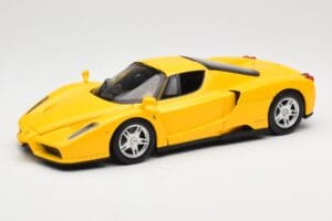 Ferrari Enzo Yellow Hot Wheels 1:18 C1550 Diecast