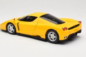 Ferrari Enzo Yellow Hot Wheels 1:18 C1550 Diecast — photo 7 of 8