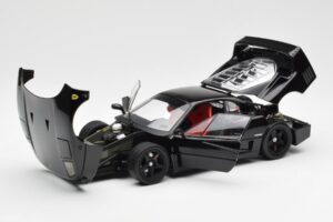 Ferrari F40 Black Kyosho 1:18 08416BK Diecast — photo 2 of 10