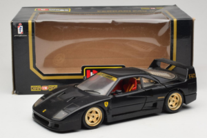 Ferrari F40 Black with Gold Wheels Bburago 1:18 3032-B2 Diecast — photo 8 of 8