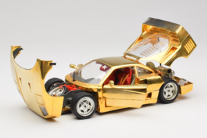 Ferrari F40 Chrome Gold Limited Edition 250 pcs Bburago 1:18 3332-G1 Diecast — photo 2 of 8