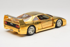 Ferrari F40 Chrome Gold Limited Edition 250 pcs Bburago 1:18 3332-G1 Diecast — photo 3 of 8