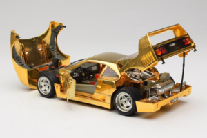 Ferrari F40 Chrome Gold Limited Edition 250 pcs Bburago 1:18 3332-G1 Diecast — photo 5 of 8