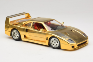 Ferrari F40 Chrome Gold Limited Edition 250 pcs Bburago 1:18 3332-G1 Diecast — photo 6 of 8