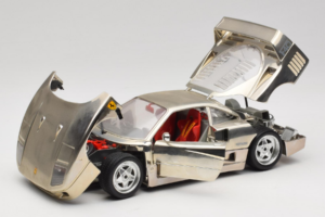 Ferrari F40 Chrome Silver Bburago 1:18 3401 Diecast — photo 2 of 8