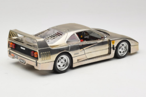 Ferrari F40 Chrome Silver Bburago 1:18 3401 Diecast — photo 3 of 8