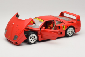 Ferrari F40 Club Deutschland Red Bburago 1:18 3032-L3 Diecast — photo 2 of 8