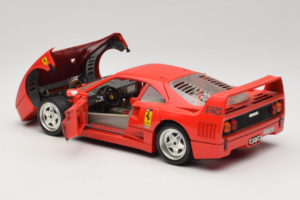 Ferrari F40 Club Deutschland Red Bburago 1:18 3032-L3 Diecast — photo 5 of 8